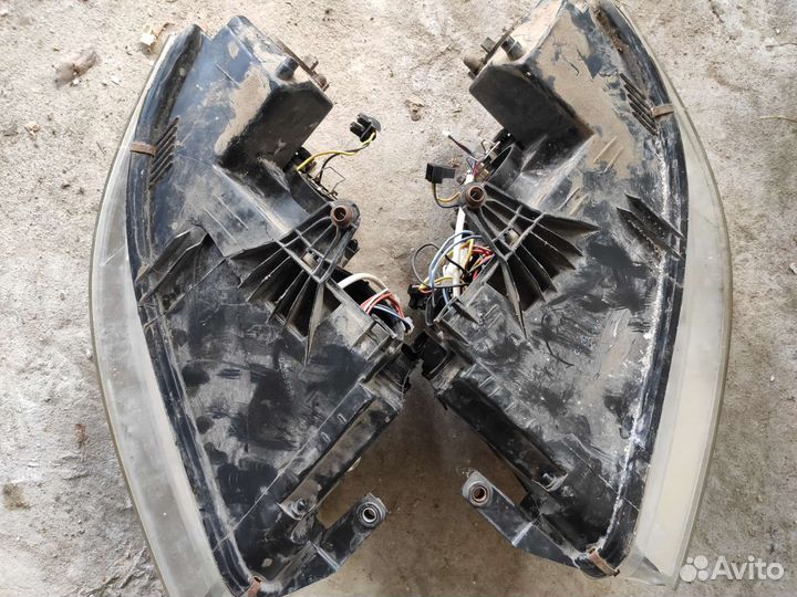 Фары Фольксваген пассат б5