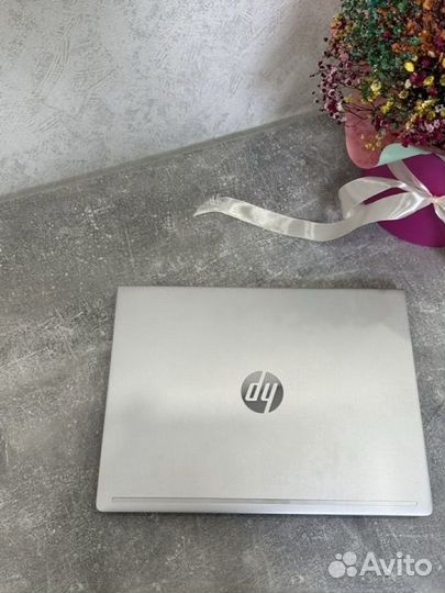 Ноутбук HP i3 8gb
