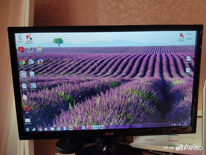 Монитор 24 дюйма