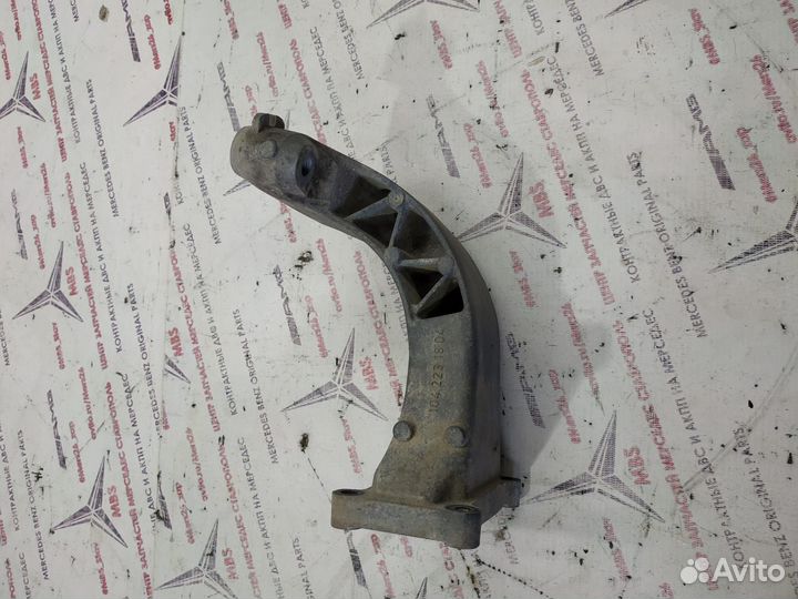Лапа двигателя m112 m113 4wd w210 Mercedes правая