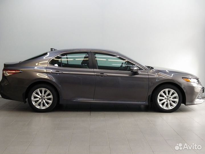 Toyota Camry, 2020