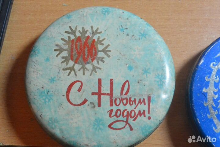 Жестяные коробочки от конфет и др.-СССР