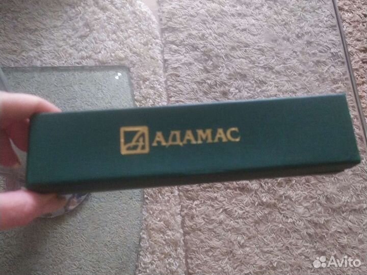 Коробочка адамас