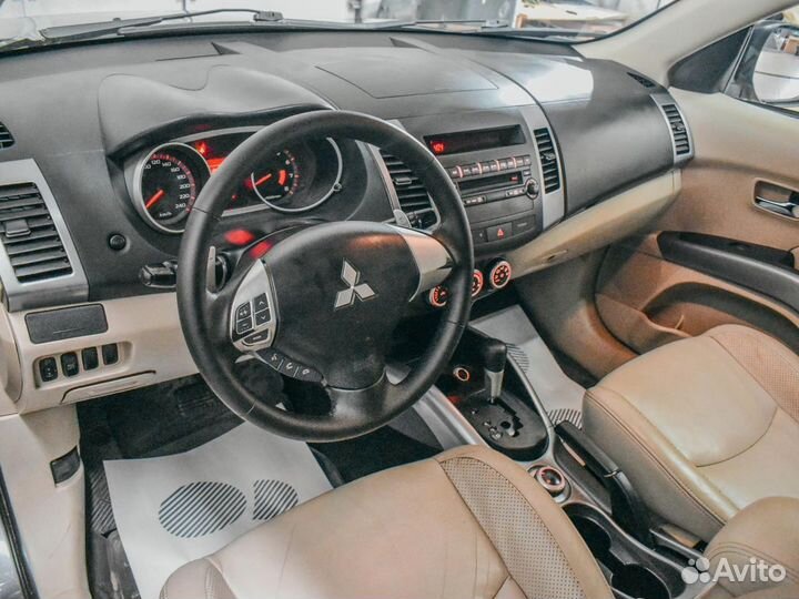 Mitsubishi Outlander 3.0 AT, 2008, 250 000 км