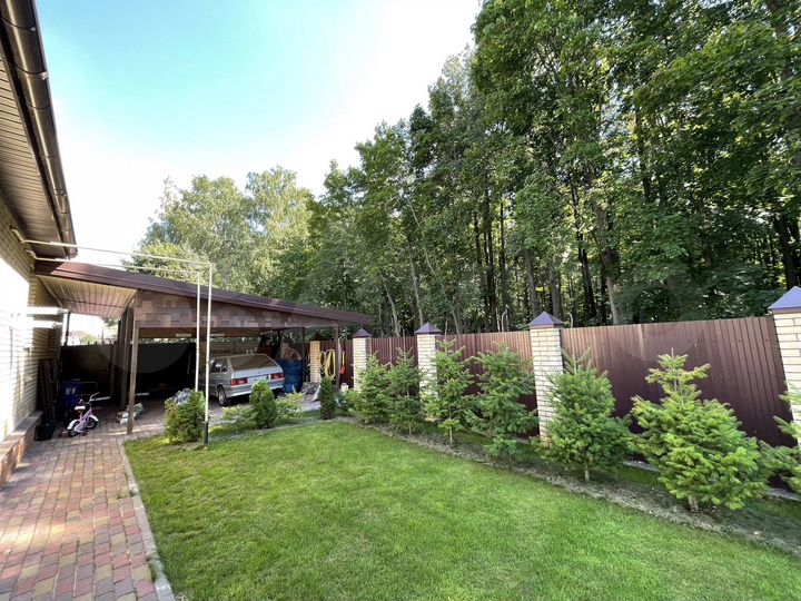 Коттедж 290,5 м² на участке 7,4 сот.