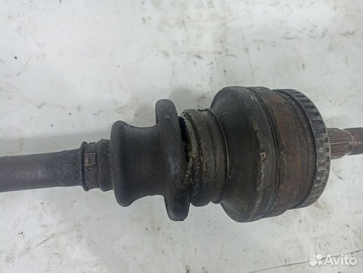 Привод задний Mercedes W202