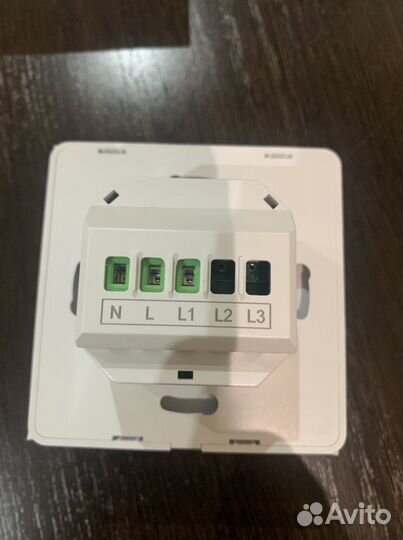 Умный дом выключатель