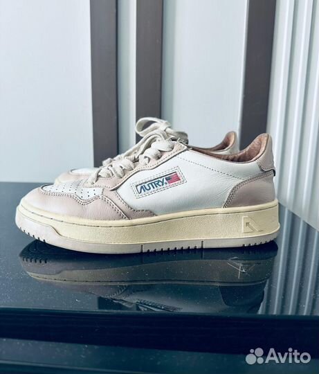 Кроссовки autry 37