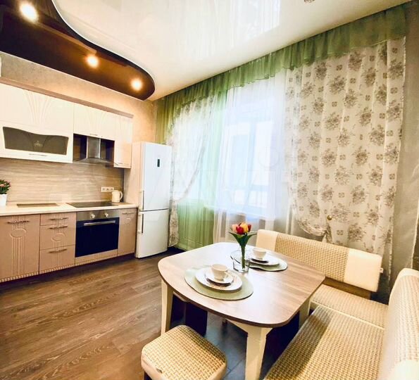 2-к. квартира, 47 м², 10/18 эт.