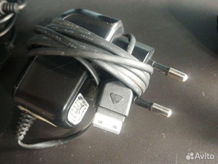 Зарядное устройство