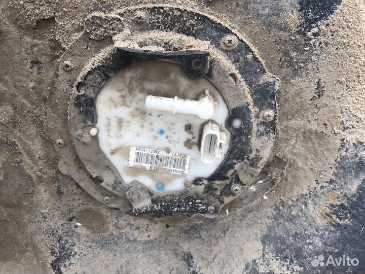 Насос топливный Мазда 6 GJ