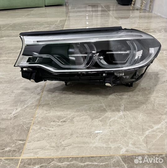 Фара левая BMW 5 G30 LED Adaptive до рестайлинг