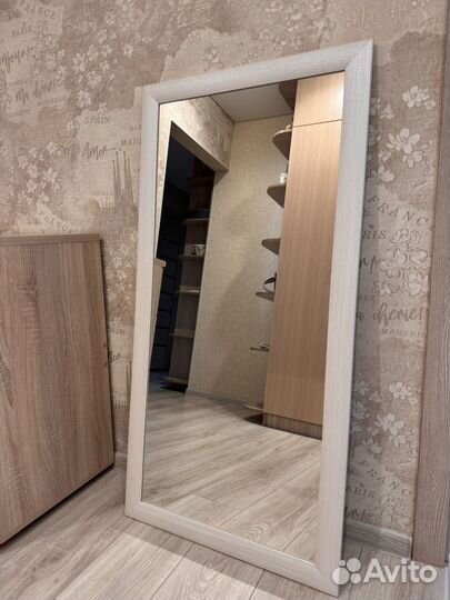 Зеркало настенное