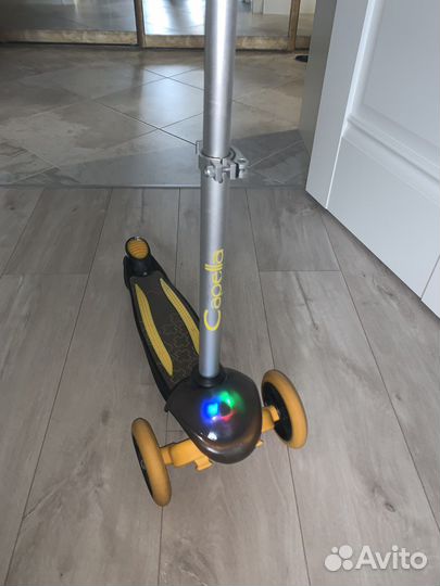 Самокат трехколесный