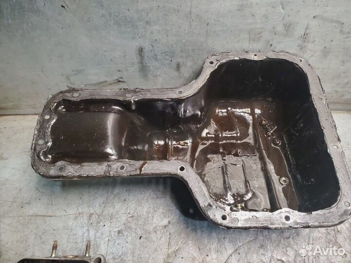 Matrix Celica Vibe В разборе двигатель 2zz 1.8