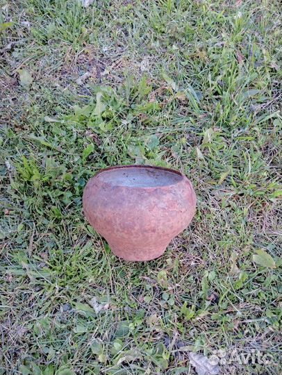 Чугунный котелок старинный