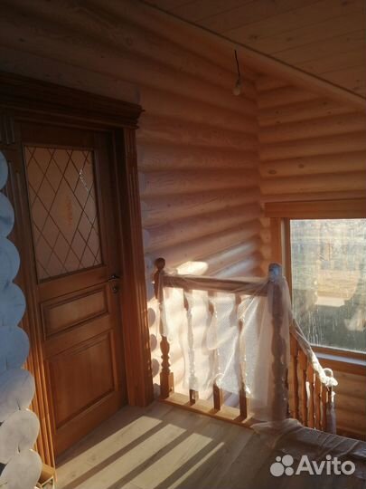 Двери межкомнатные из массива