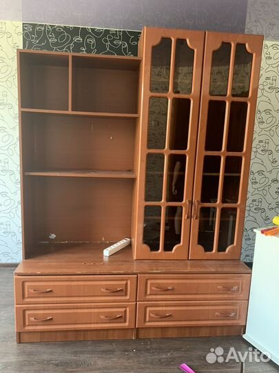 Стенка в гостиную