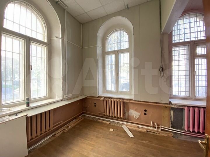 Продам помещение свободного назначения, 342 м²