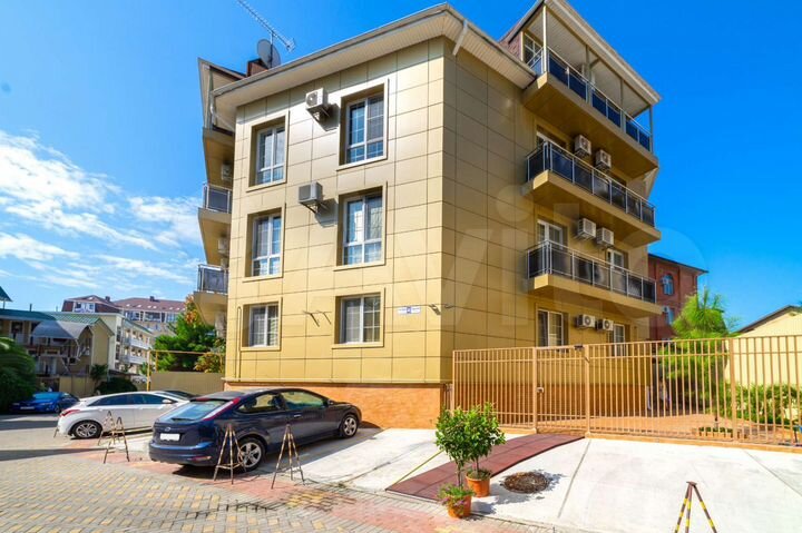 2-к. квартира, 95,3 м², 4/4 эт.