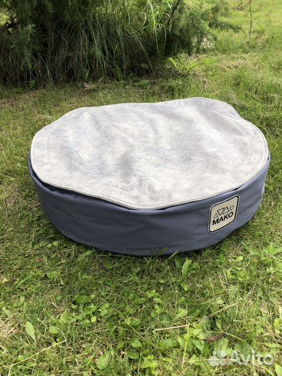 Лежанка пуф для собак 