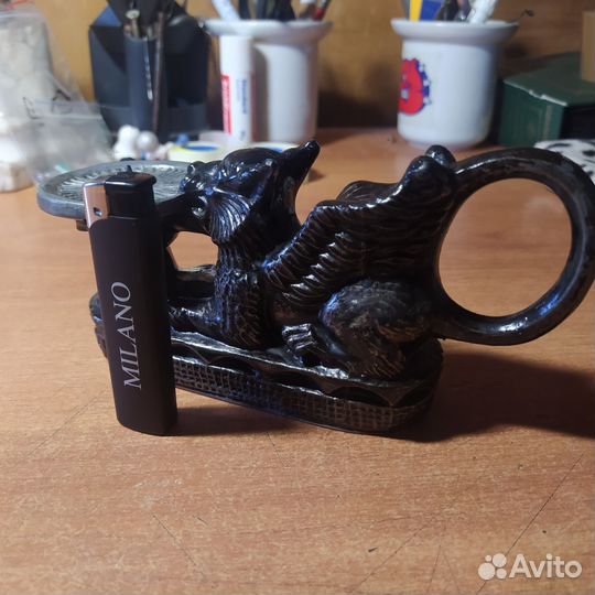 Подсвечник лев