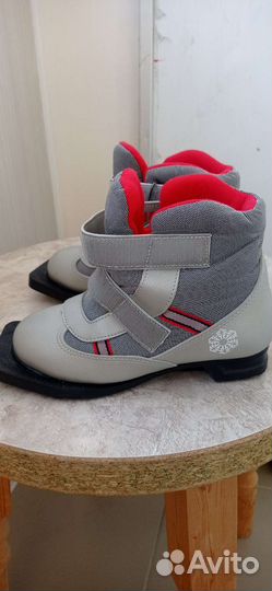 Лыжные ботинки 32 размер
