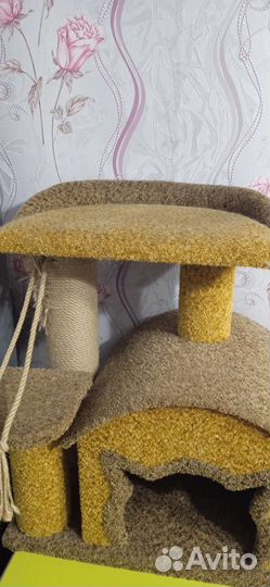 Домик для кошки с когтеточкой бу