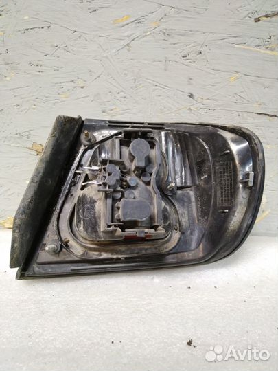 Задний фонарь левый Nissan Primera P11 1998