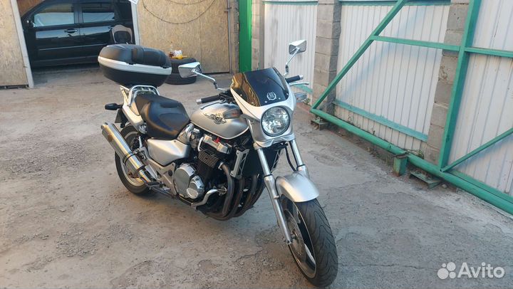 Мотоцикл хонда х4