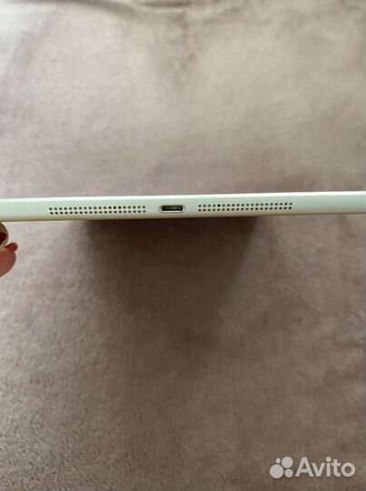 Планшет apple iPad air