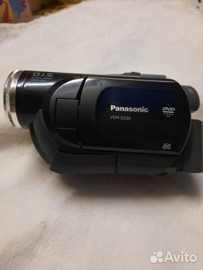 Видеокамера panasonic VDR -D230