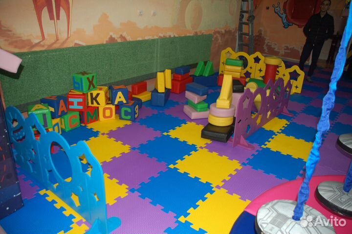 Мягкий пол, сетка для лабиринта, шары и др