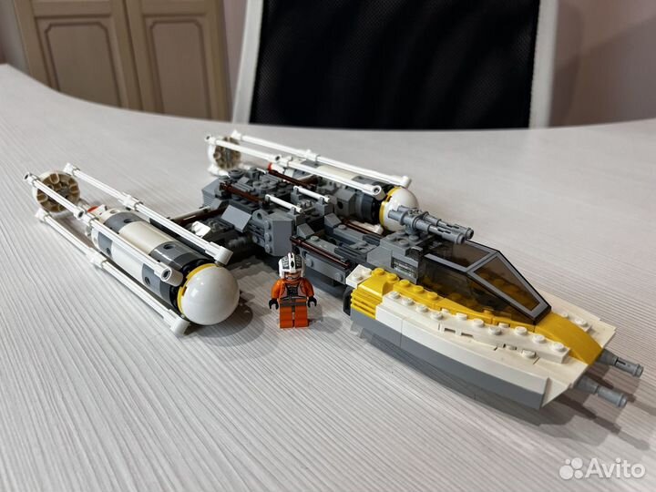 Lego star wars 9495 Y-Wing