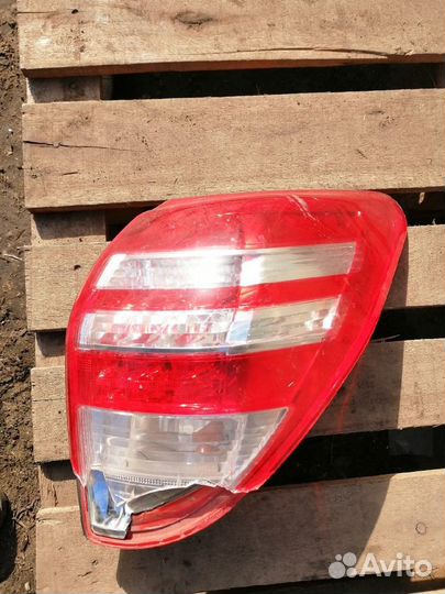 Фонарь задний правый Toyota Rav 4 Тойота Рав4 са30