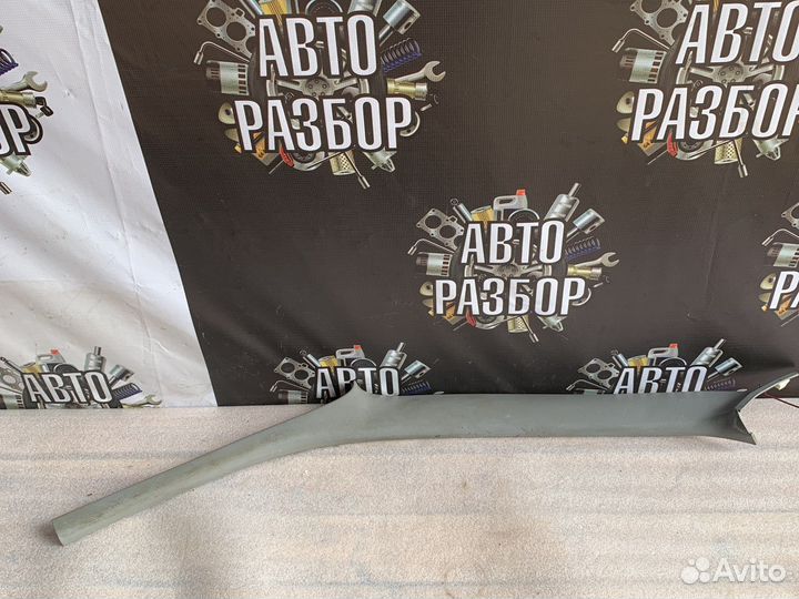 Kia spectra накладка передней стойки левая