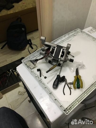 Ремонт стиральных машин Холодильников и Посудомоек