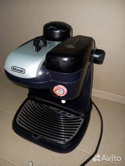 Капсульная Кофемашина delonghi EC9