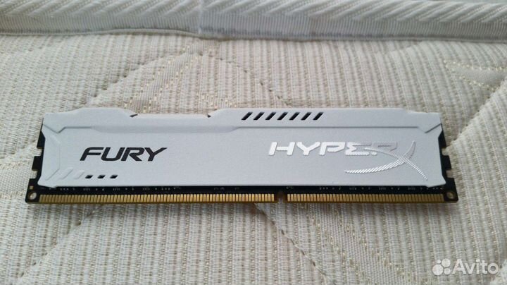 Kingston HyperX Fury White DDR3 8GB 1866 MHz Ддр3