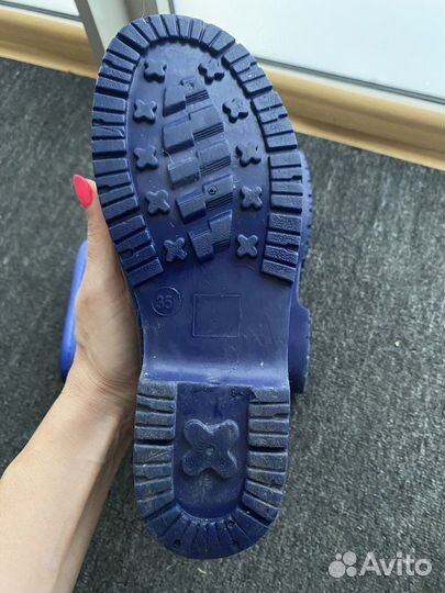 Резиновые сапоги для девочки