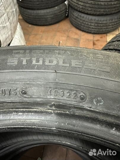 Dunlop Winter Maxx SJ8 265/50 R22