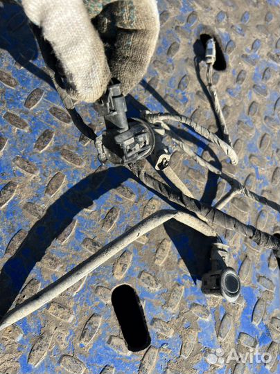 Датчики парковки с проводкой LADA Largus FL