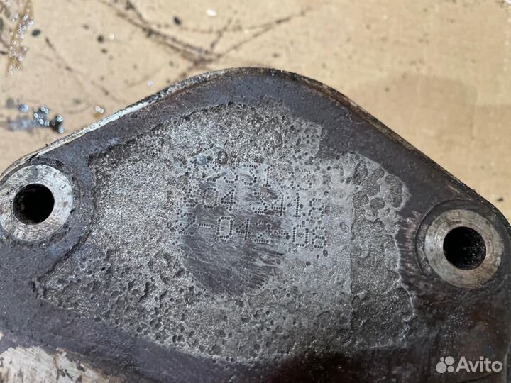 Масляный теплообменник Scania R 5 2008 1333183