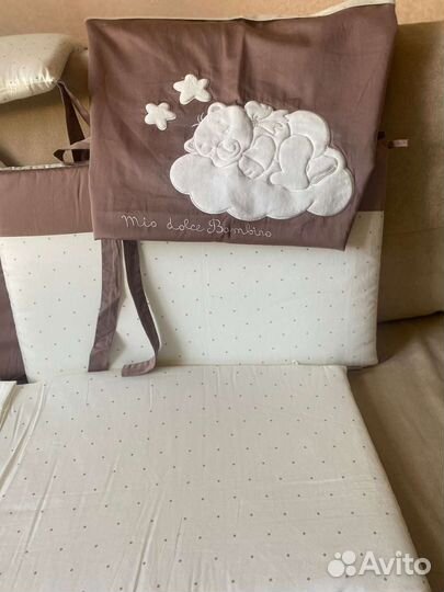 Комплект в кроватку из сатина от бренда Perina