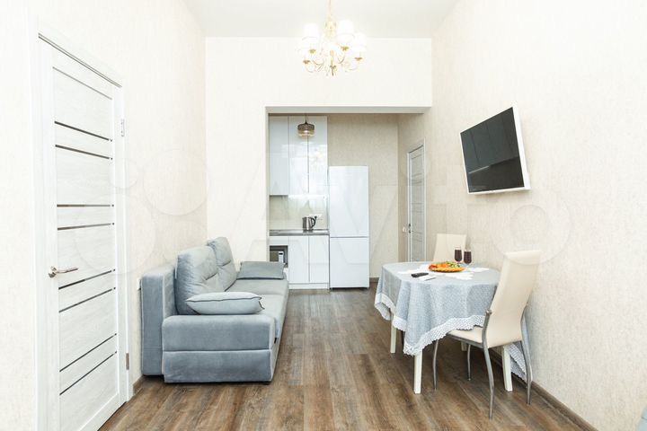 2-к. квартира, 41 м², 1/14 эт.