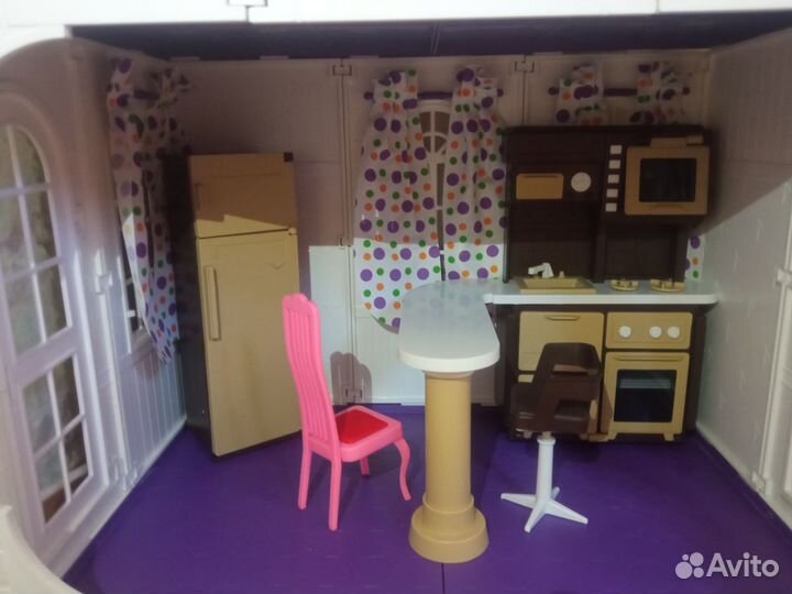 Домик кукольный