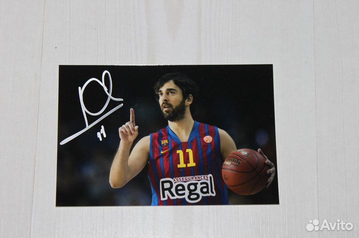 Автограф Пау Газоля