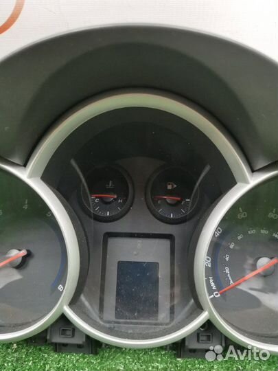 Панель приборов Chevrolet Cruz седан 1.6 F16D4