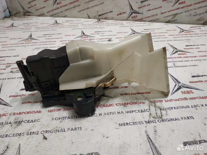 Замок двери перед w210 Mercedes рест на прав руль
