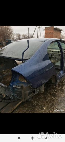 Задний крыло правый Honda Civic 4D
